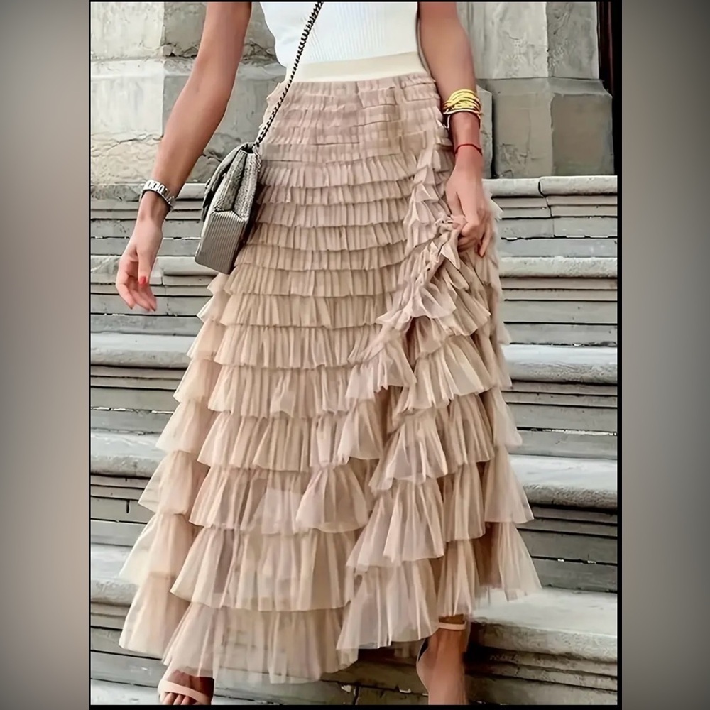 Beige Tulle Ruffle Maxi Skirt NWT Layered Tiered Fairycore Balletcore Neutral L - Picture 4 of 5